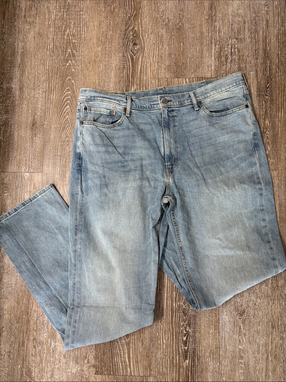 Levi’s 514 Light Wash Big and Tall Men's Jeans 42x38